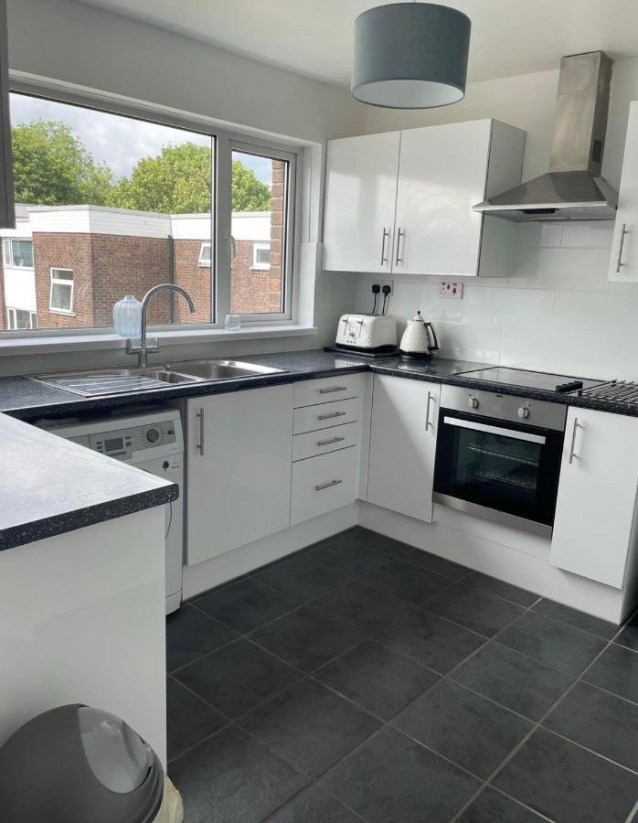 Cozy Flat 15 Mins From City Centre With Parking Apartment Cardiff Exterior photo